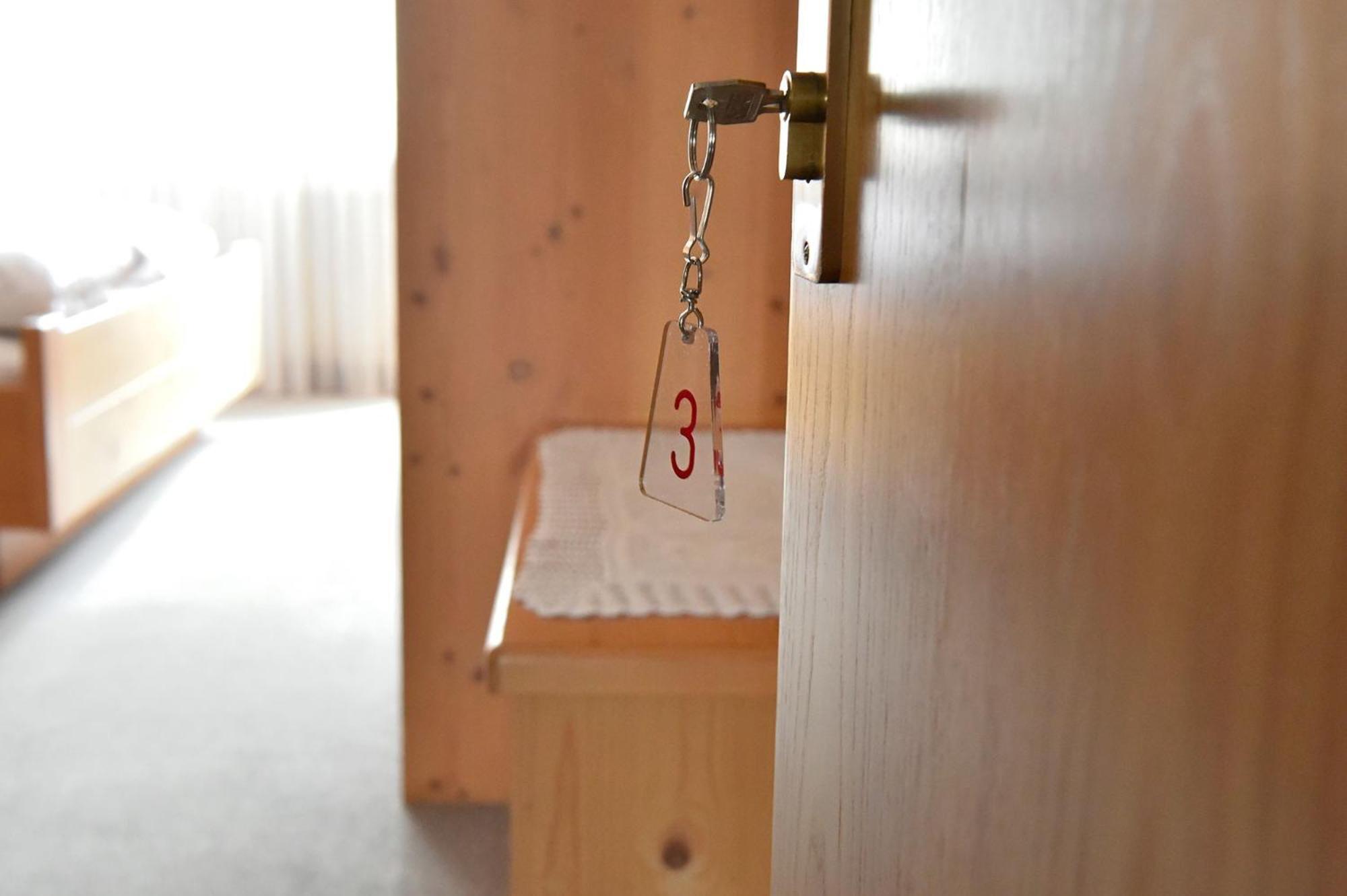 Schoenblick Ohg Des Daum Tobias 阿尔迪诺 外观 照片